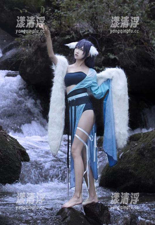 阮邑Fairy 最新阮邑Fairy兔女郎,别说,看了真想抱一抱。
