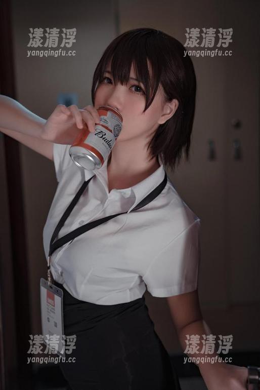 阿薰kaOri 阿薰kaOri每一次的礼服变内衣,都是一场时髦的分享大会