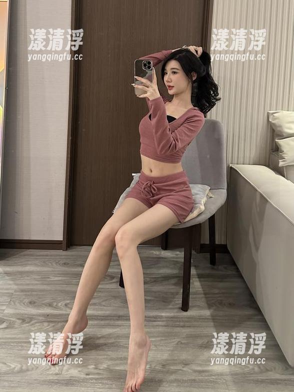 黎允熙 微密圈 - 扑面而来的反差,黎允熙的高清图集中有种说不出的吸引力,完全想不到呀。